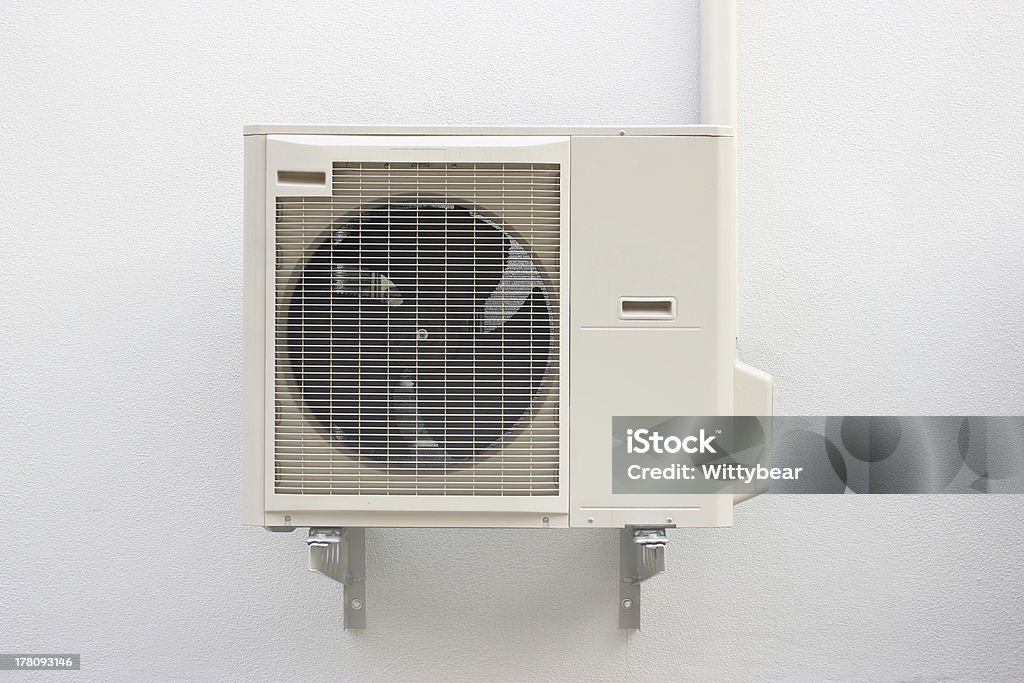 Compressore ad aria - Foto stock royalty-free di Clima