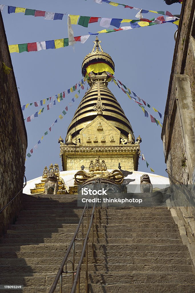 Kroki do Swayambhunath Temple w Kathmandu, Nepal - Zbiór zdjęć royalty-free (Aranżować)