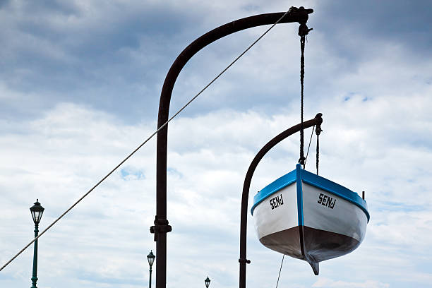 barco pendurar em senj - lantarn imagens e fotografias de stock