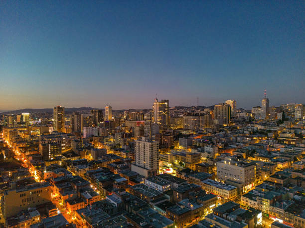 nob hill nello skyline di san francisco - nob hill foto e immagini stock