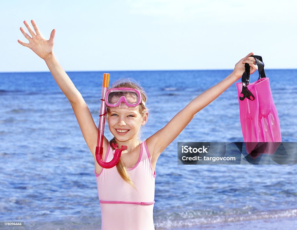 Kind spielt am Strand. - Lizenzfrei Aktivitäten und Sport Stock-Foto