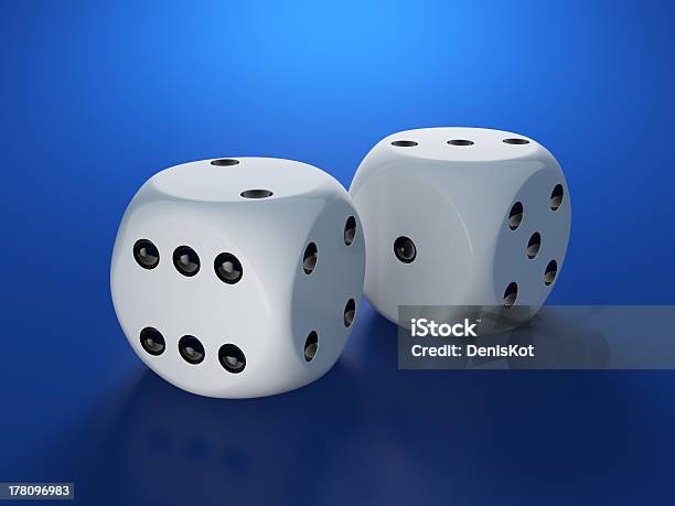 Dices En Fondo Azul Foto de stock y más banco de imágenes de Adicción - Adicción, Adición al juego, Apuestas deportivas