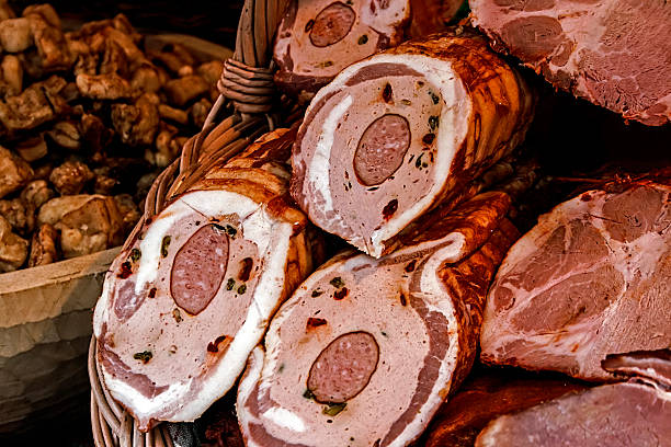 istock Sausage and cracklings 178097483