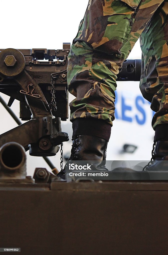 Montato Mitragliatrice e marine gamba - Foto stock royalty-free di Arma da fuoco