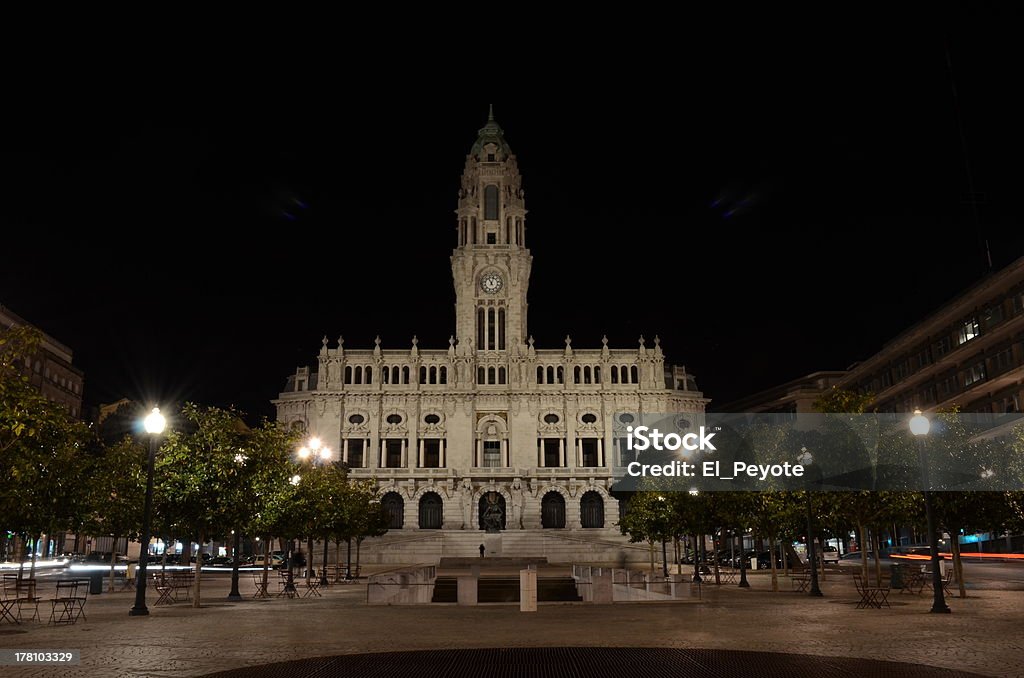 Porto's city hall por la noche, Portugal - Foto de stock de Ayuntamiento libre de derechos