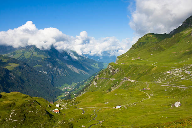 istock Klausenpass, UnterschUachen, Switzerland 178106237