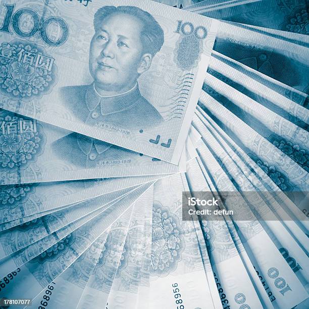 Rmb De 100 Yuans - Fotografias de stock e mais imagens de Cartão de Crédito - Cartão de Crédito, China, Cultura Chinesa