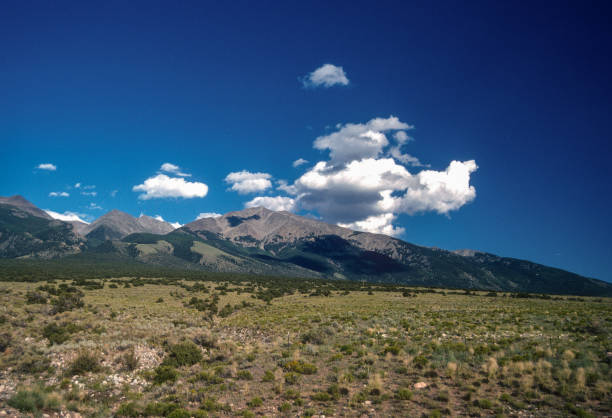 istock Great Sand Dunes NP - Sangre de Cristo Range - 1990 1781086494