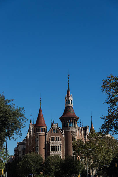 modernistycznych house jak zamek w barcelona city - cadafalch zdjęcia i obrazy z banku zdjęć