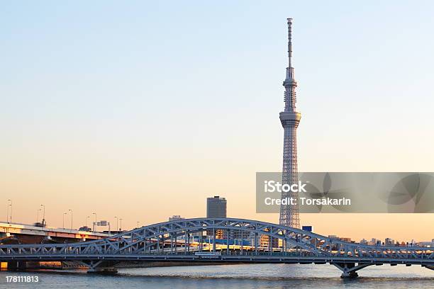 Foto de Vista De Tokyo Sky Tree e mais fotos de stock de Arquitetura - Arquitetura, Arranha-céu, Bairro de Sumida