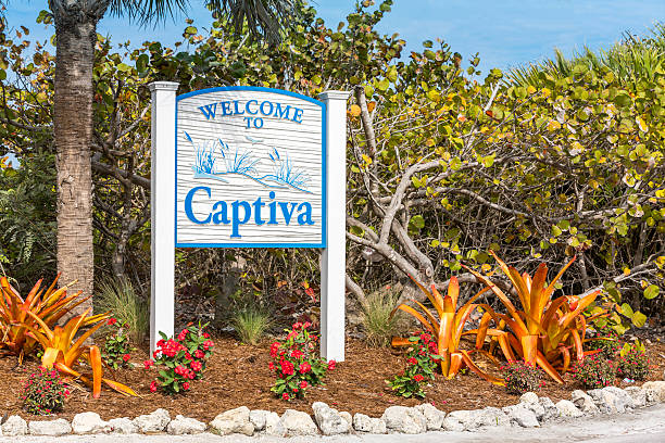 Captiva Island welcome sign in Florida Captiva Island welcome sign in South Florida sanibel island stock pictures, royalty-free photos & images