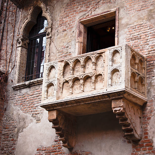 istock Romeo and Juliet balcony 178116129