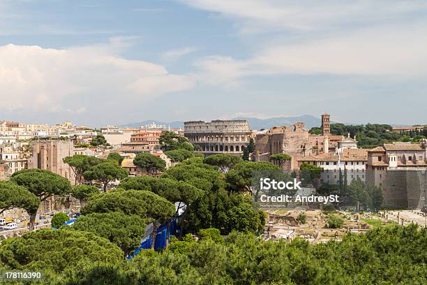 Kolosseum Von Rom Italien Stockfoto und mehr Bilder von Amphitheater - Amphitheater, Architektur, Baugewerbe