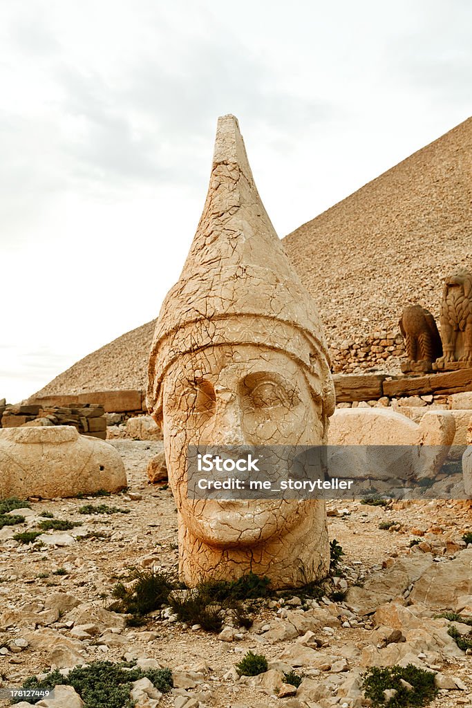 Sculptures of the Commagene Kingdom, Nemrut Mountain The tomb or the Hierotheseion of Nemrut Dağ bears unique testimony to the civilization of the kingdom of Commagene. Mesopotamian Stock Photo
