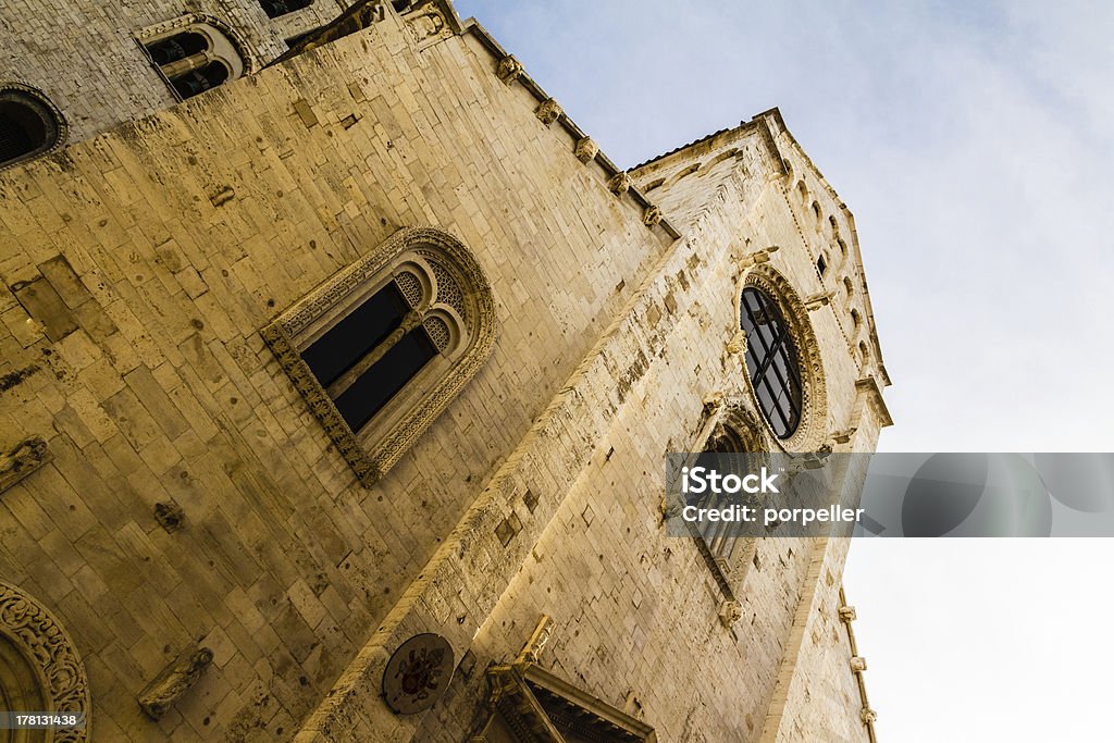 Igreja de abaixo - Foto de stock de Arcaico royalty-free