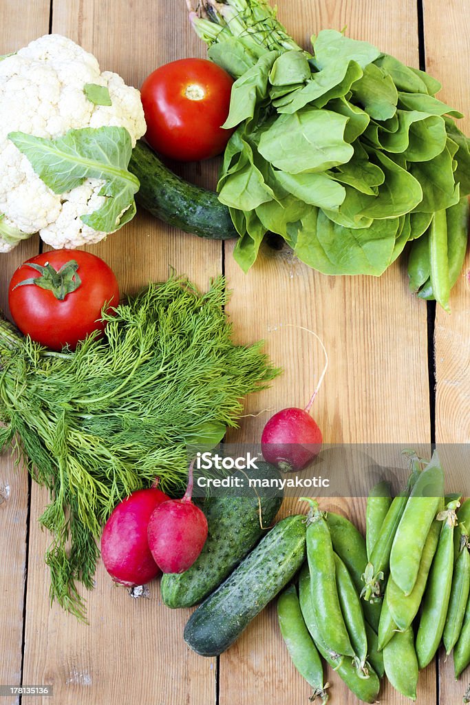 Légumes sur la table en bois - Photo de Aliment libre de droits