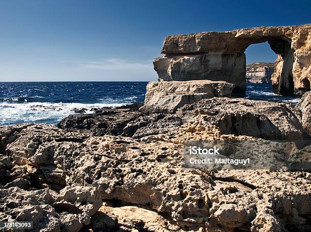 Las Aguas Azules De La Ventana Foto de stock y más banco de imágenes de Acantilado - Acantilado, Arenisca, Azul