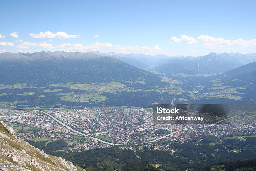 Vista panorámica de Innsbruck, Tyrol, Austria-alpes - Foto de stock de Agricultura libre de derechos