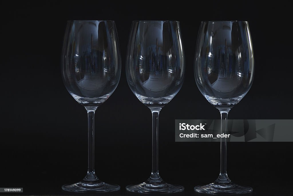 Tre bicchieri vuoti normale - Foto stock royalty-free di Alimentazione sana