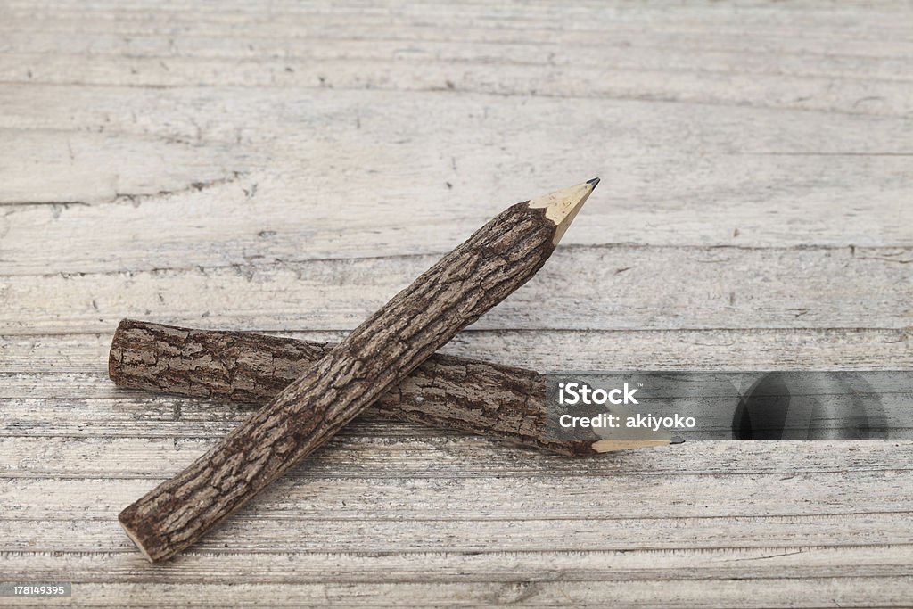 나무줄기 연필 - 로열티 프리 0명 스톡 사진