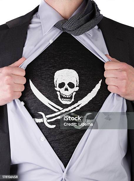 Photo libre de droit de Homme Daffaires Avec Drapeau De Pirateshirt banque d'images et plus d'images libres de droit de Adulte - Adulte, Affaires, Blanc