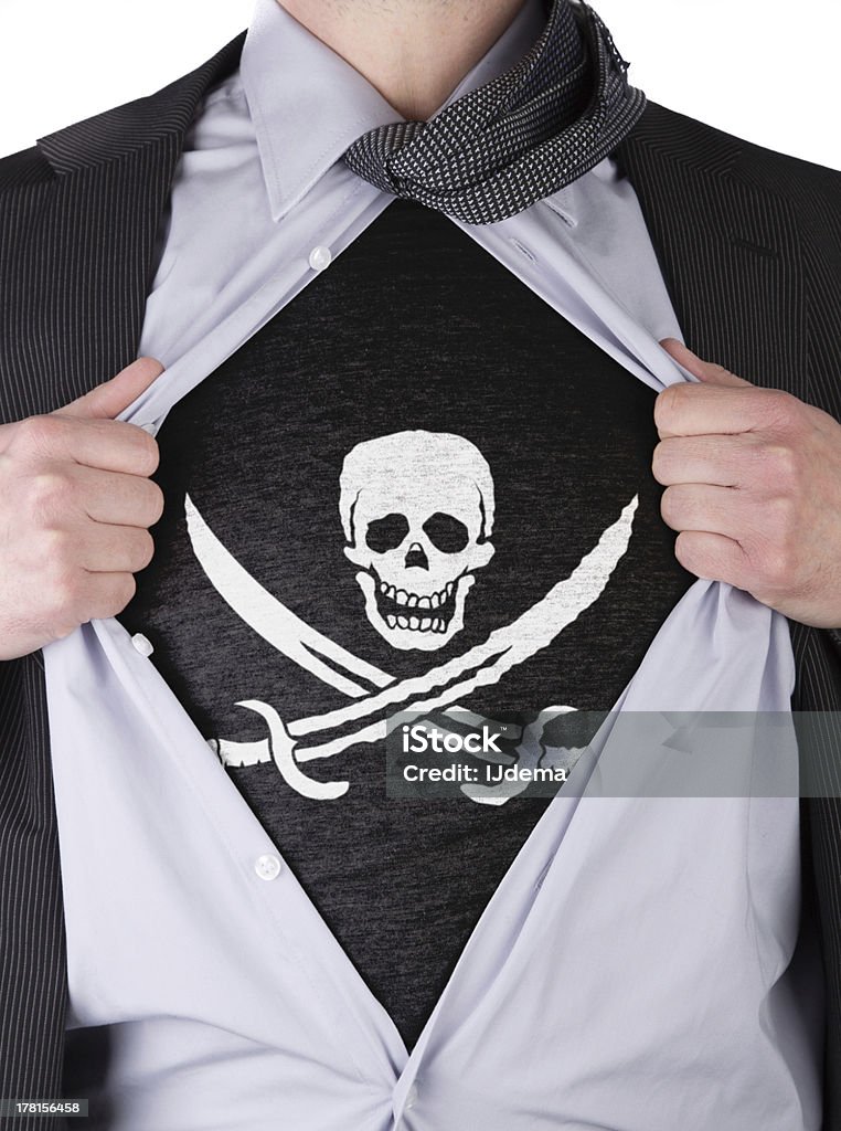 Homem de negócios com a Bandeira de Pirata t-shirt - Royalty-free Aberto Foto de stock
