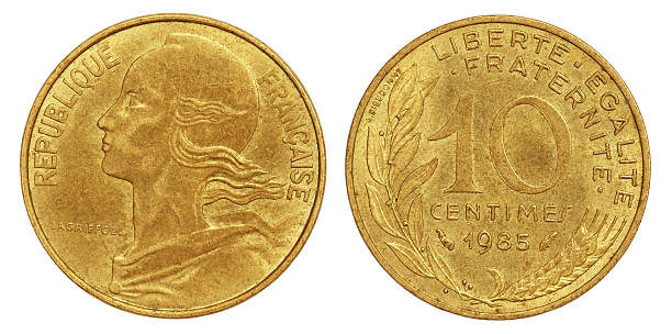 vecchia moneta 10 centimes francesi - france currency macro french coin foto e immagini stock