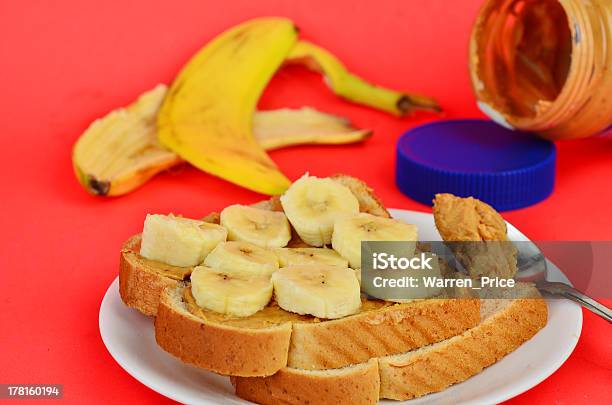 Manteiga De Amendoim E Banana - Fotografias de stock e mais imagens de Alimentação Saudável - Alimentação Saudável, Azul, Banana - Fruto tropical