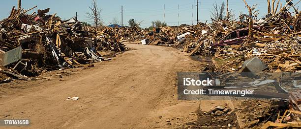 Tornado Novamente - Fotografias de stock e mais imagens de Tornado - Tornado, Comunidade, Acidente Natural