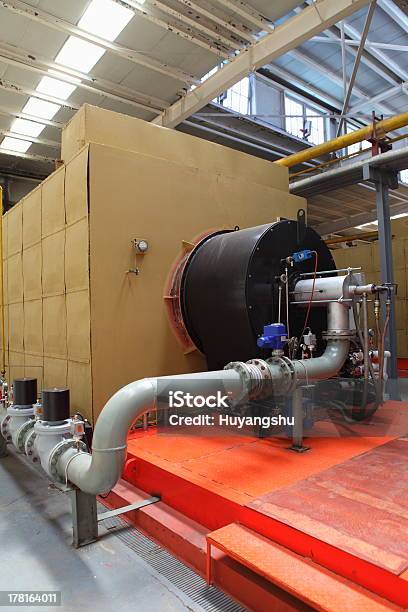 Gas Boiler Stockfoto und mehr Bilder von Ausrüstung und Geräte - Ausrüstung und Geräte, Boiler, Bügeleisen