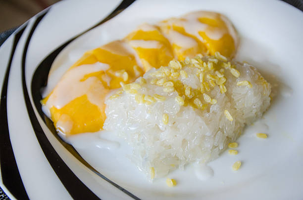 istock Sticky rice with mangoes and coconut milk on top 178167268