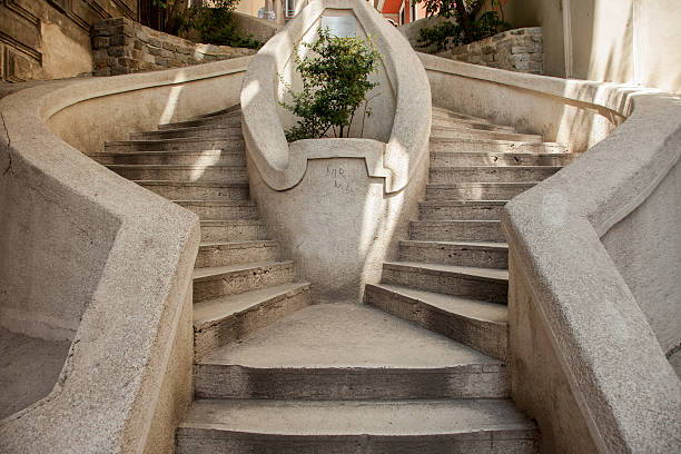 kamondo las escaleras - staircase steps istanbul turkey fotografías e imágenes de stock