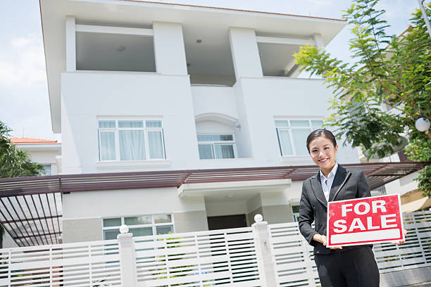 istock Lovely Real Estate Agent 178168026