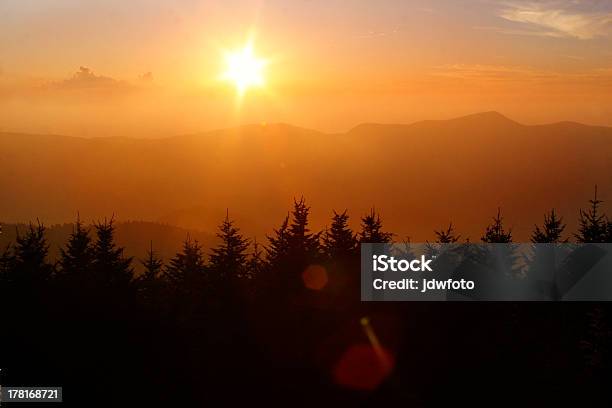 Zachód Słońca Na Blue Ridge Parkway - zdjęcia stockowe i więcej obrazów Appalachy - Appalachy, Bez ludzi, Blue Ridge Parkway