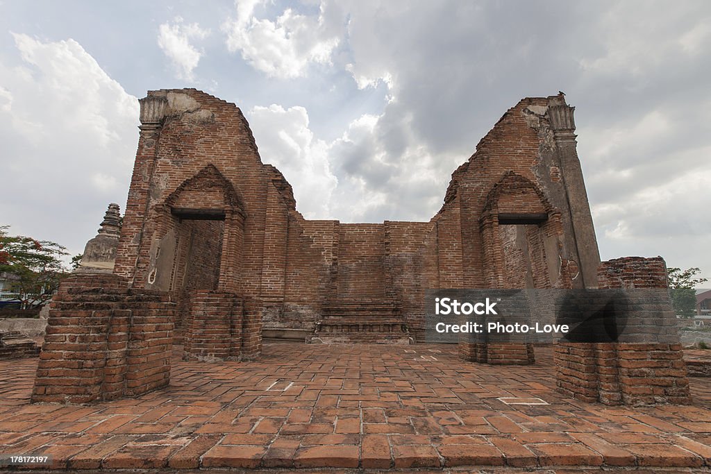 Antigua templo paredes Ayuthaya - Foto de stock de Cántico libre de derechos
