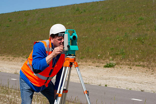 istock Engineer and Total station or theodolite 178172767