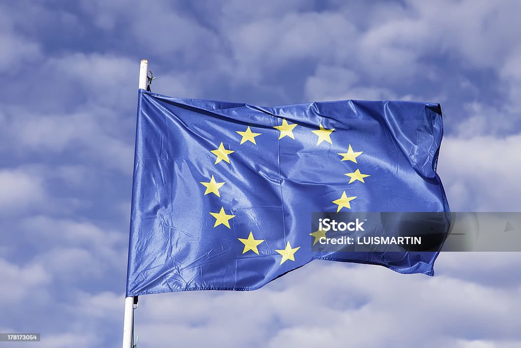 Bandeira Europeia a acenar no vento - Royalty-free Azul Foto de stock