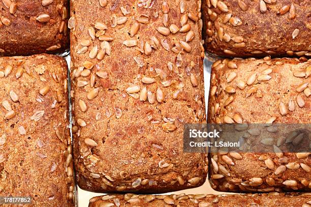 Stack Brot Hintergrund Stockfoto und mehr Bilder von Backen - Backen, Braun, Brotlaib