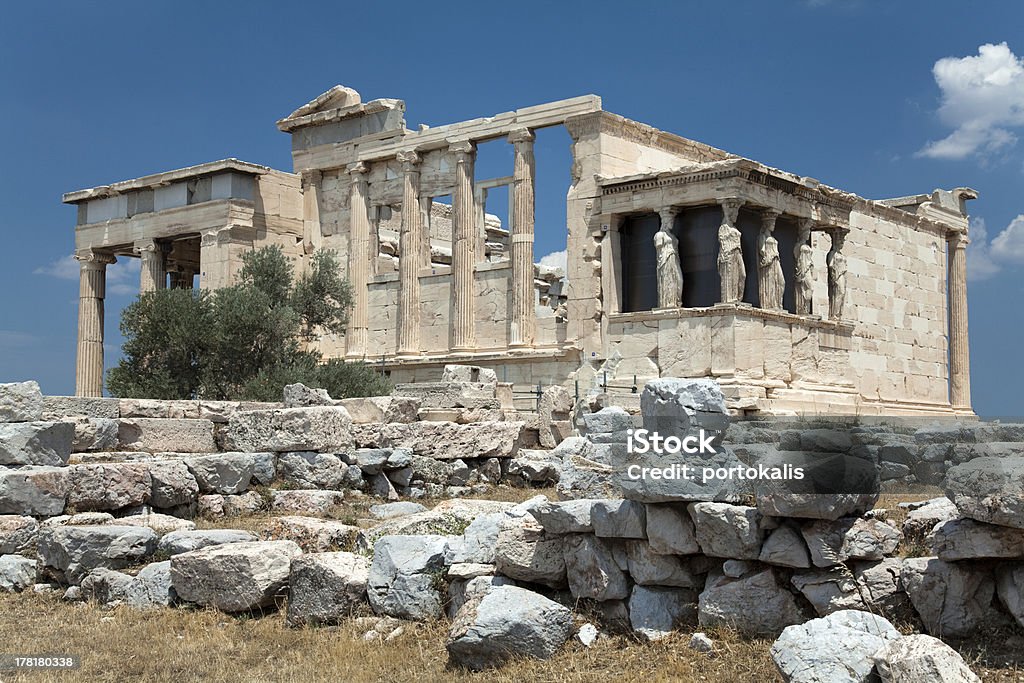 Cariatide Veranda l'Eretteo, Atene, 421, 407 a.C. - Foto stock royalty-free di Acropoli - Atene