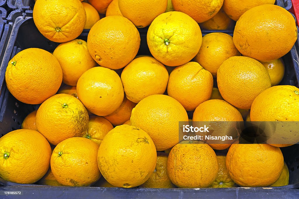 Organic laranjas de Portugal - Foto de stock de Amontoamento royalty-free