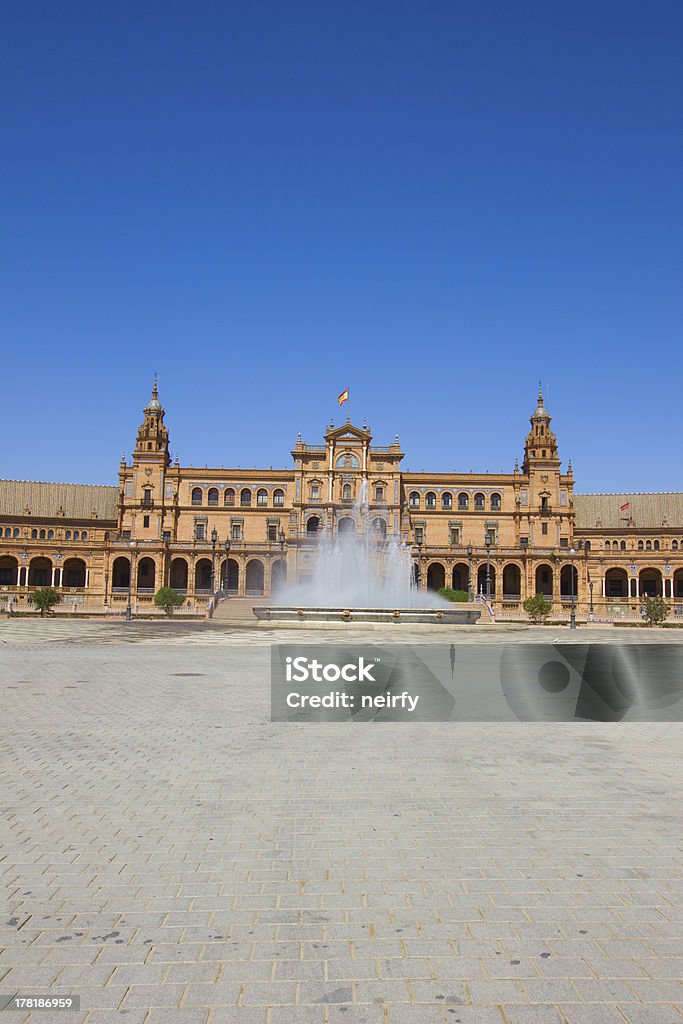 Fontaine de la Plaza de Espan, Séville - Photo de Andalousie libre de droits