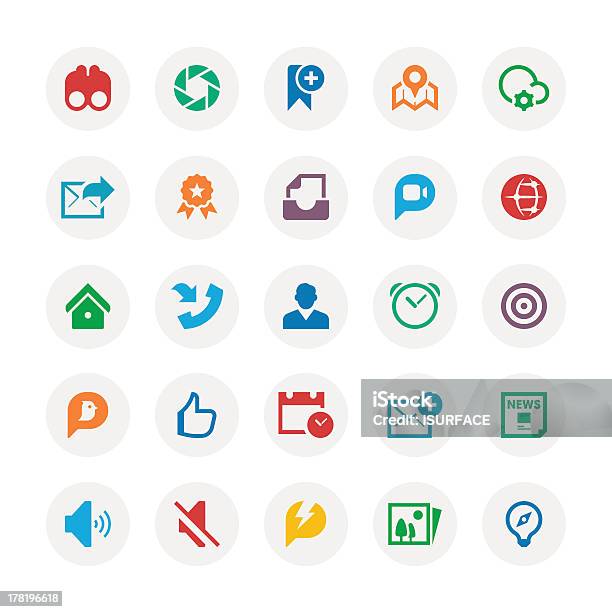 Les Médias Sociaux Icon Set Vecteurs libres de droits et plus d'images vectorielles de Affaires d'entreprise - Affaires d'entreprise, Aspiration, Badge