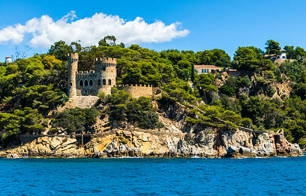 istock Fortress on the sea 178224252