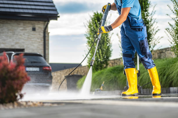 istock Powerful Pressure Washer Using to Clean Dirty Driveway 1782267405