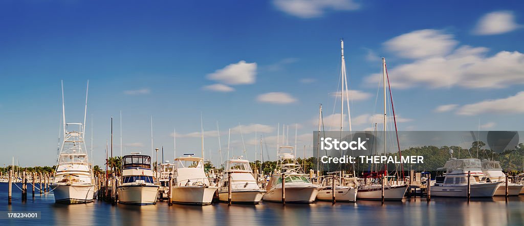 Puerto deportivo de miami - Foto de stock de Embarcación marina libre de derechos