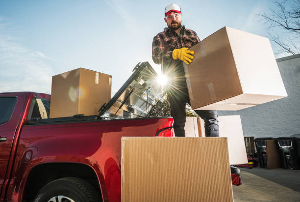 istock Man Moving Boxes To His New Apartment 1782353117
