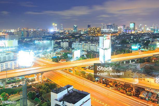 Autostrada Per Il Centro Città Di Bangkok - Fotografie stock e altre immagini di Ambientazione esterna - Ambientazione esterna, Architettura, Asia