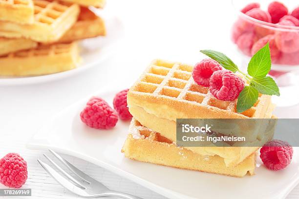 Wafles Belgas Foto de stock y más banco de imágenes de Al horno - Al horno, Alimento, Azúcar