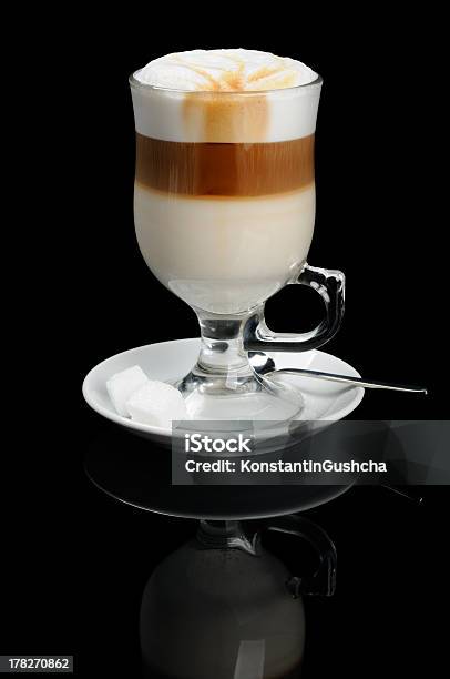 Kaffee Mit Milch Stockfoto und mehr Bilder von Alkoholfreies Getränk - Alkoholfreies Getränk, Braun, Cappuccino