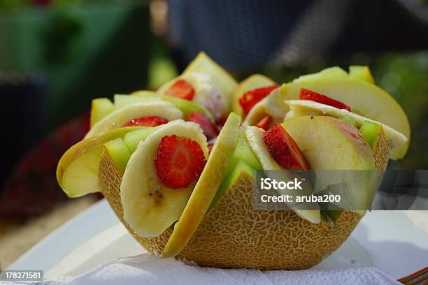 Sommer Dessertmelone Erdbeeren Pears Banana Stockfoto und mehr Bilder von Abnehmen - Abnehmen, Alkoholisches Getränk, Bildkomposition und Technik